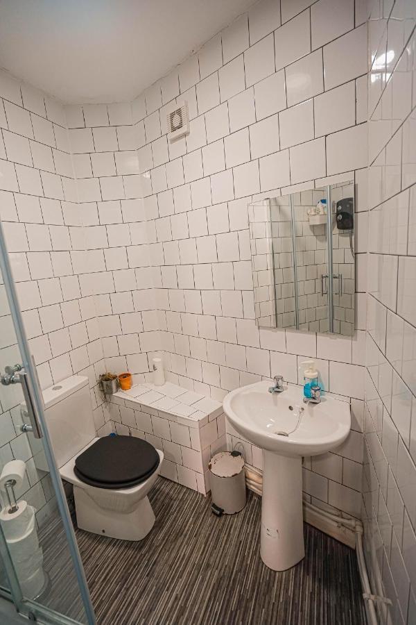קארדיף Private And Spacious 2 Bedroom House - Free Parking! מראה חיצוני תמונה